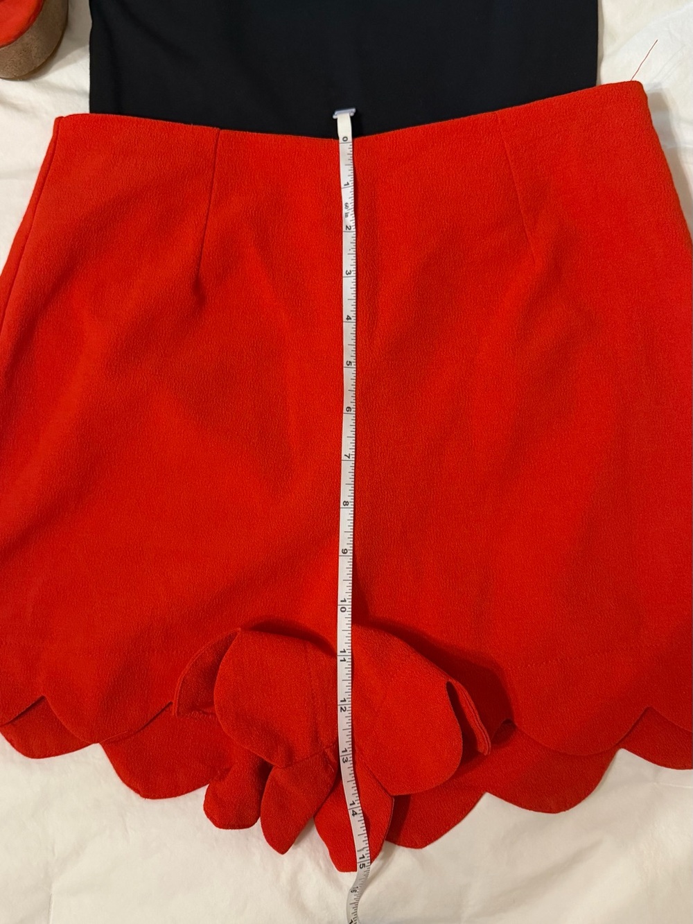 Monteau Red Scalloped Shorts - Picture 6 of 7